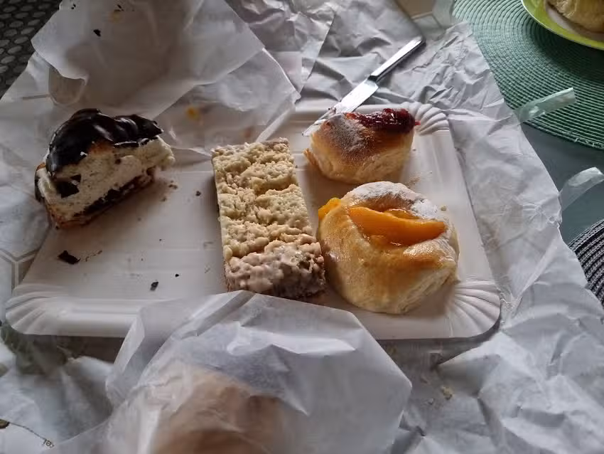Biener Landb&auml;ckerei Wintering &ndash; Caf&eacute; in Esterfeld (im EDEKA)
