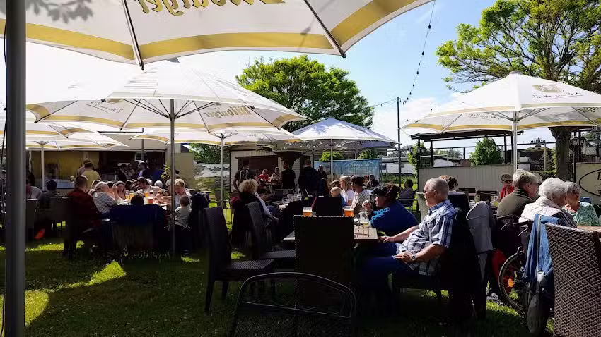 Biergarten am Burgpark