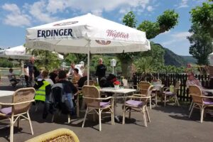 Biergarten am Hafen Brohl-L&uuml;tzing