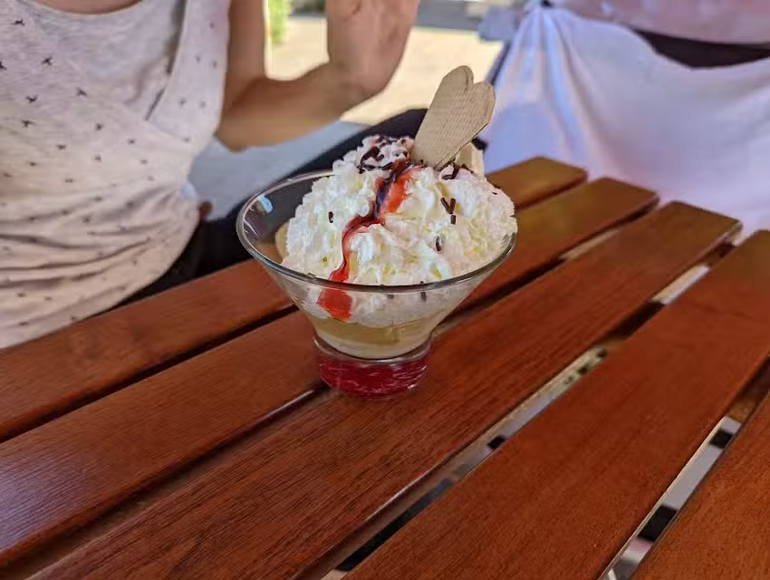 Biergarten am Ueckerm&uuml;nder Strand