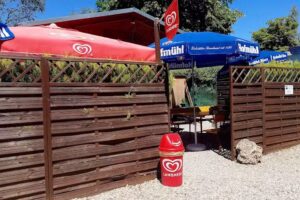 Biergarten am Weinzierlweiher