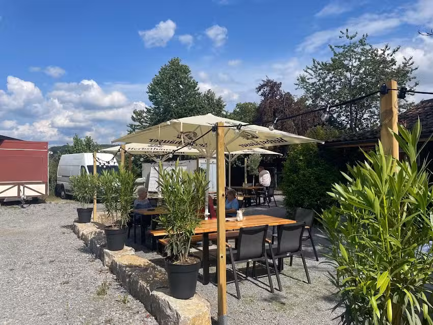 Biergarten an der Fischzucht Schlereth