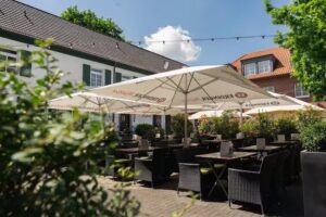 Biergarten im CLOSTERMANNS HOF