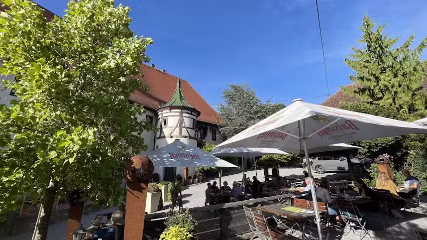 Biergarten Schloss Hohenentringen