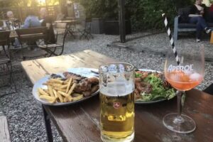 Biergarten und Eventlocation Hochsaison