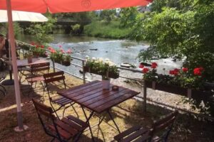 Biergarten „Unter den Linden“