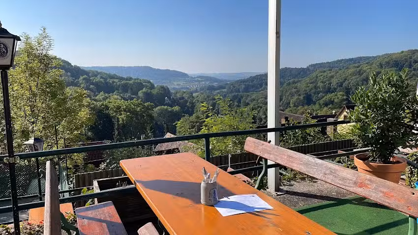 Biergarten zum Bergschl&ouml;sschen