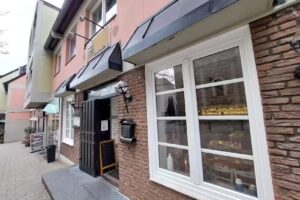 Biko Restaurant & Café UG