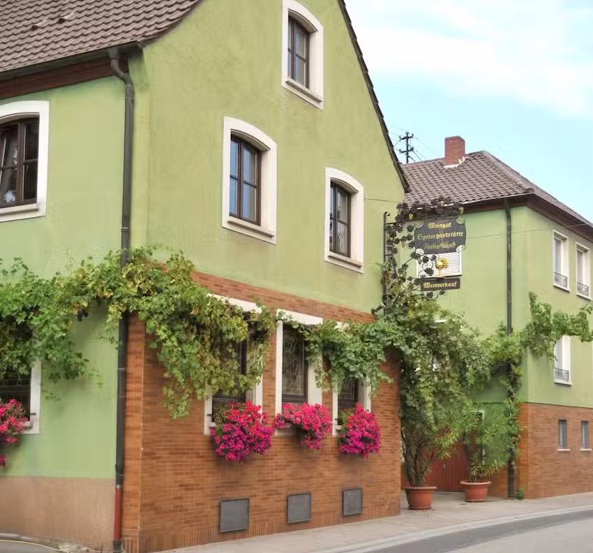 Bioland-Weingut & Gasthaus N&Auml;GLE