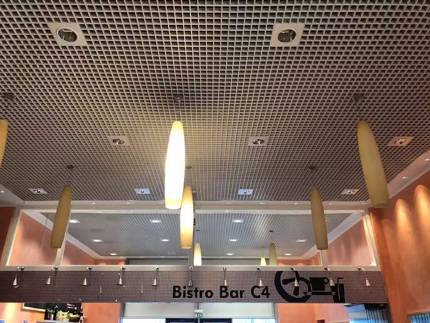 Bistro Bar C4