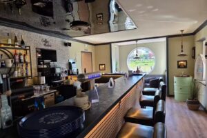 Bistro Bullauge