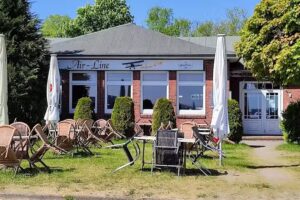 Bistro-Cafe &bdquo;Air-Line&ldquo;
