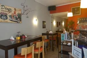 Bistro & Cafė aus.Zeit