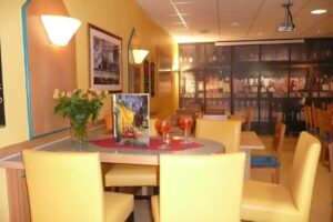 BISTRO DER LADEN
