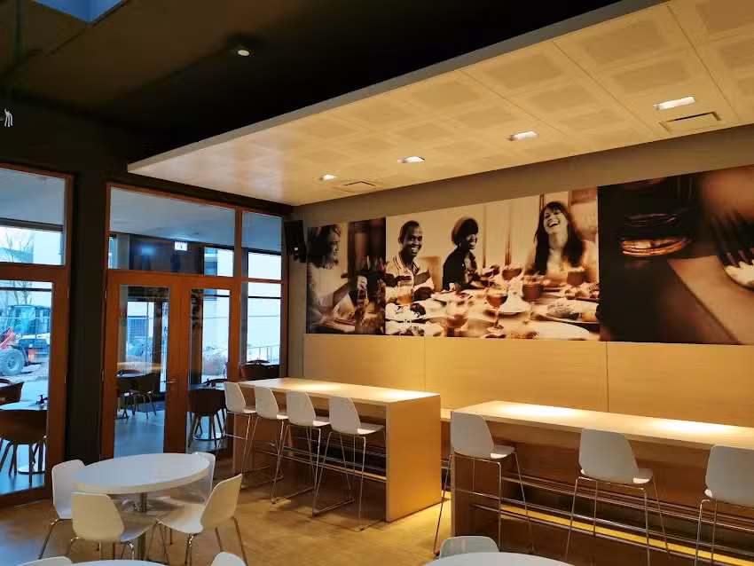 Bistro Henry &ndash; DRK-Landesverband Westfalen-Lippe e.V.