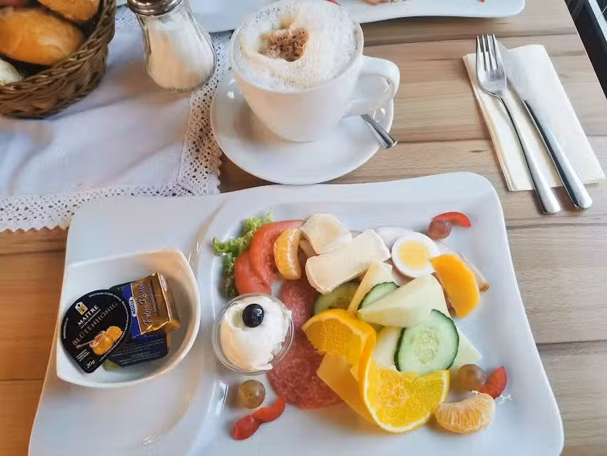 Bistro & Imbiss am Brunnen