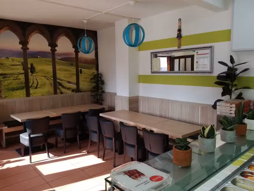 Bistro &Ouml;z Urfa 2