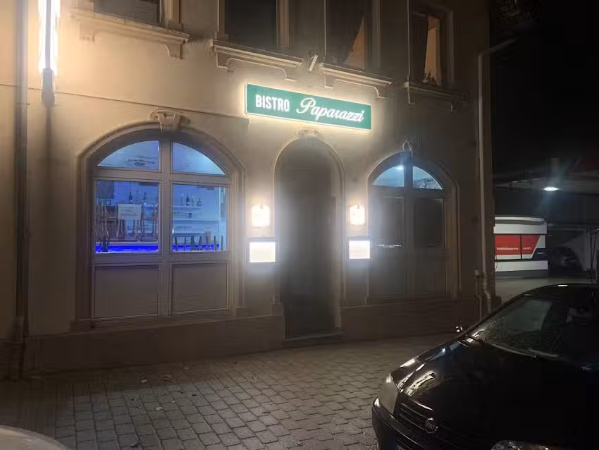 Bistro Paparazzi