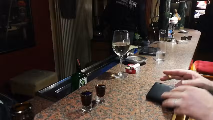 Bistro Red Seven