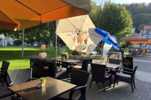 Bistro Restaurant Caf&eacute;-Bar Cheers