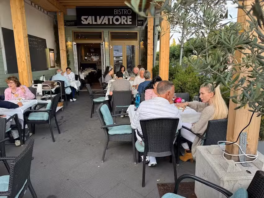 Bistro Salvatore Eat&bull;Cocktails&bull;Wine