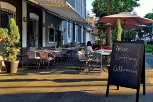 Bistro Zwischen den Polen