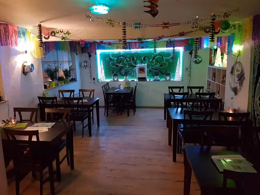 bistrocafe &bdquo;mittendrin&ldquo;