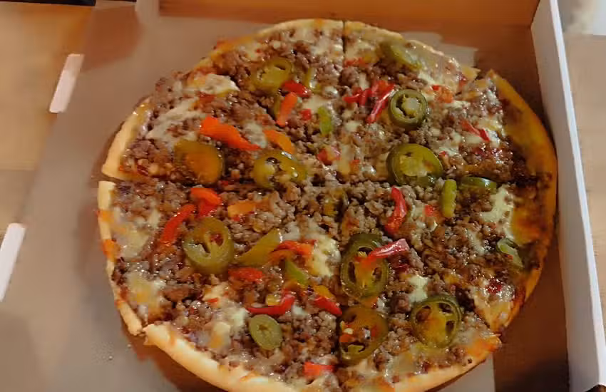 Blau Feuer Pizza und Burger und Schawarma