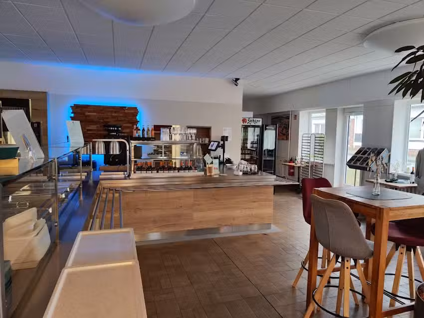 BLAUER ESEL – Bistro & Broiler