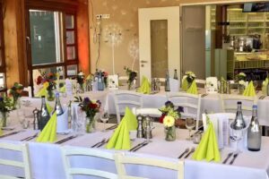 Bloom Restaurant & Cafe