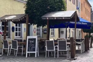 Blou Bar-Restaurant