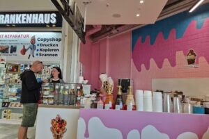 Blueberry eiche Eiscafe Waffel & Cr&ecirc;pes & Bubble Tea