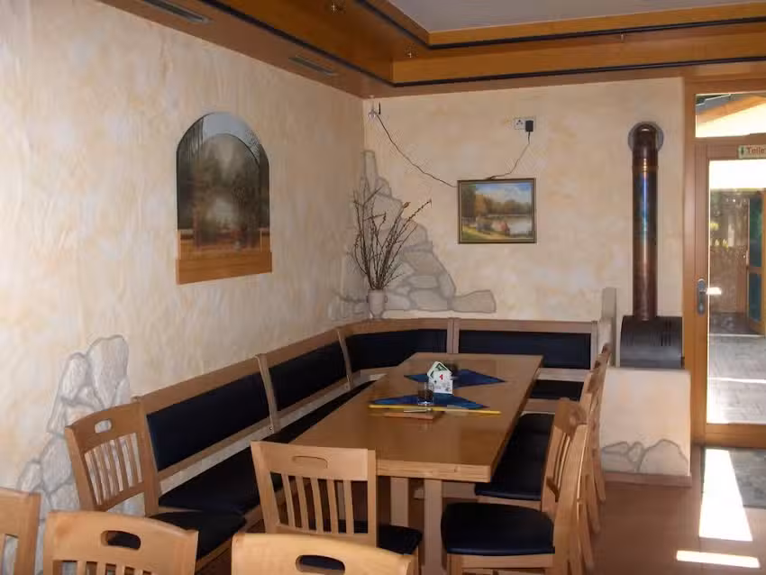 B&ouml;llstrichseen Restaurant-Ausflugslokal- Angelseen
