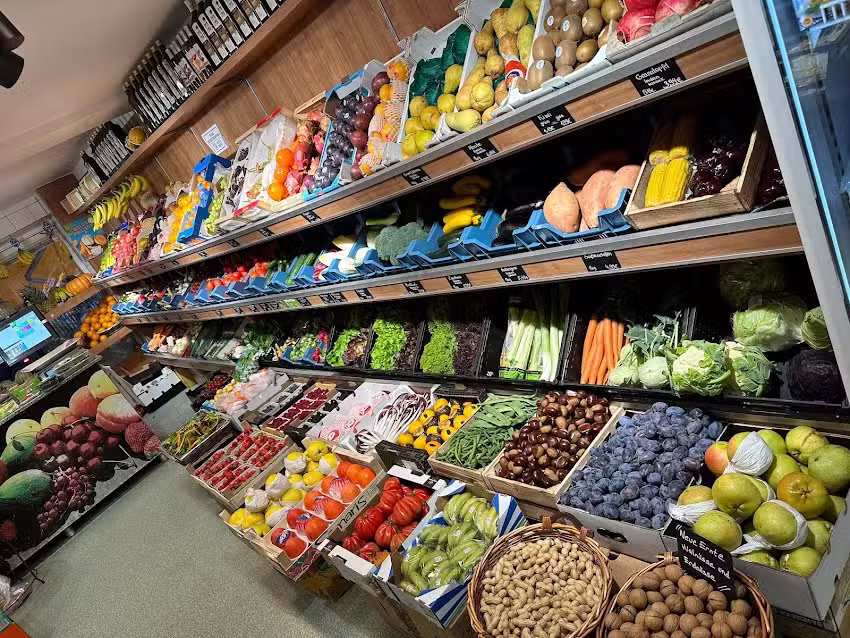 Bosporus Feinkost & Türkisches Restaurant