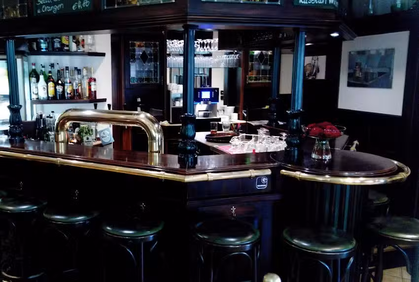 Boulevard Cafe Bistro