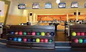 BOWLING-ARENA