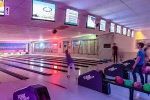 Bowling around the Clock