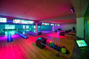 Bowling Room Trier