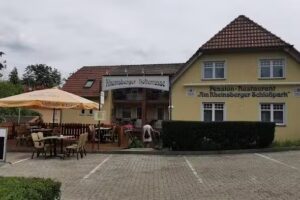 Bowlingbahn u. Restaurant