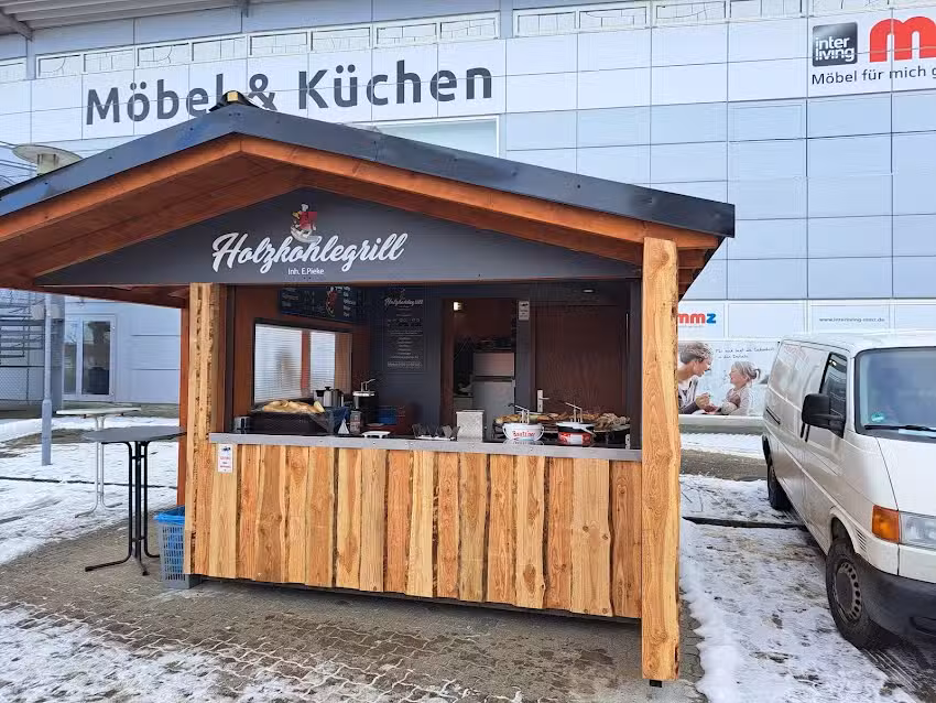 Bratwurst am Hagebaumarkt. MMZ M&ouml;belmarkt
