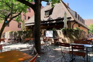 Bratwursthäusle bei St. Sebald