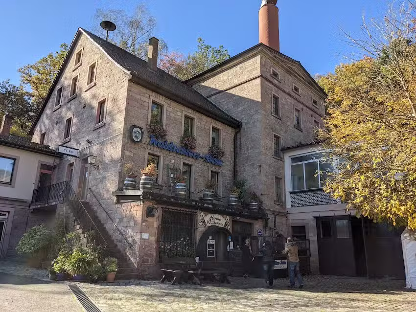 Br&auml;ust&uuml;bl, Waldschloss-Brauerei