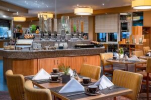 BREAKFAST RESTAURANT AT HOTEL