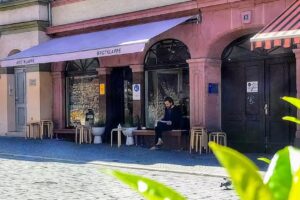 Brotklappe | Bio-Handwerksb&auml;ckerei + Caf&eacute;