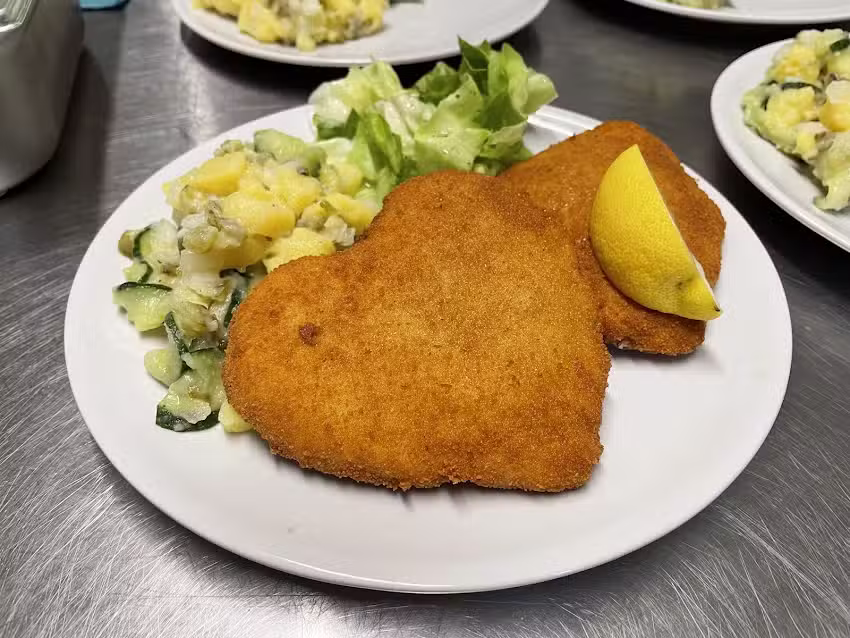 Br&uuml;ninghaus am Drehpunkt G&ouml;ritz