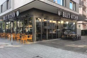 Bull&rsquo;s Kitchen | Burger, Steak & Co.