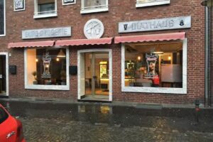 Burg-Pizzeria