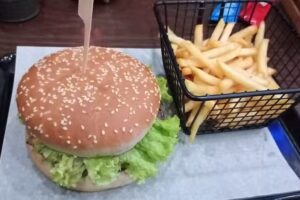 Burger Day Night