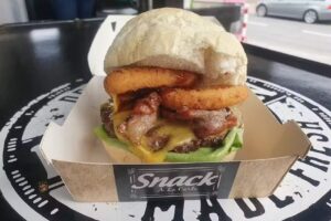 Burger Insel Hüttenthal