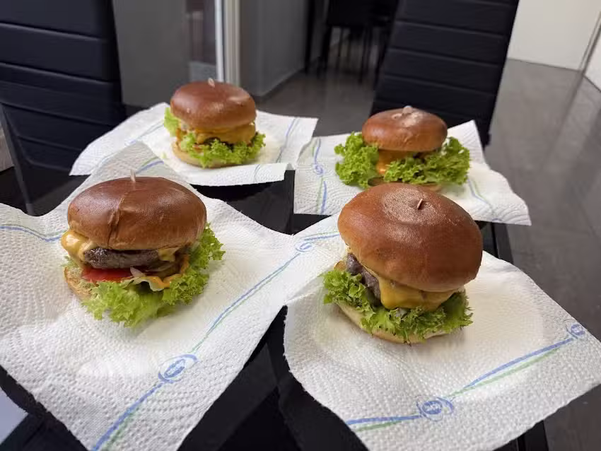 Burger Star Hosseini